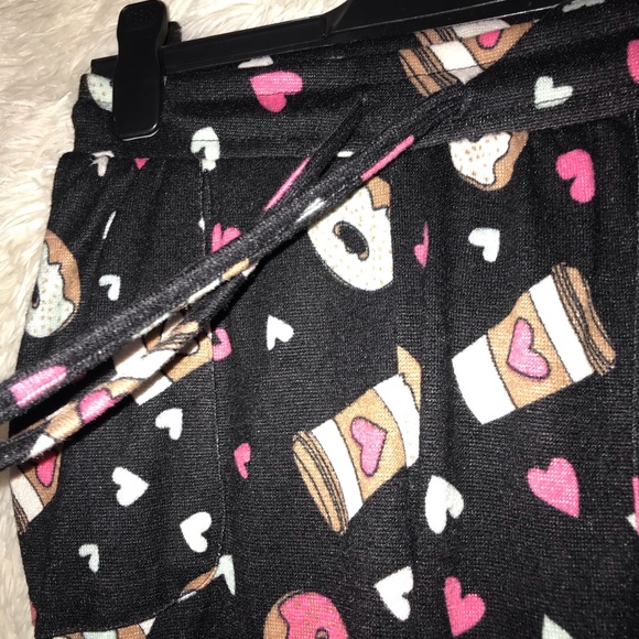 💥5/$25💥 Pjs..Donuts/Coffee/Hearts - Picture 9 of 9